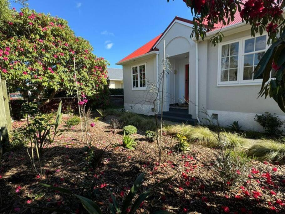 St James Lower Hutt Exterior photo